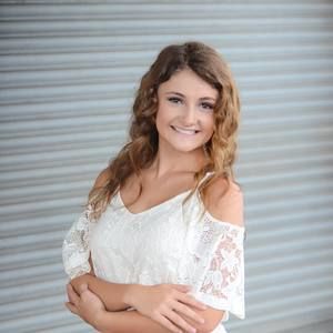 Meet your Posher, Abby